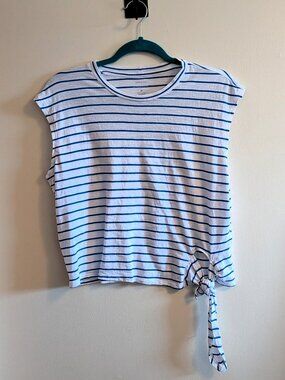 Banana Republic 'Malibu Tee' Sleeveless Top, White with Blue pin stripes, Sz M